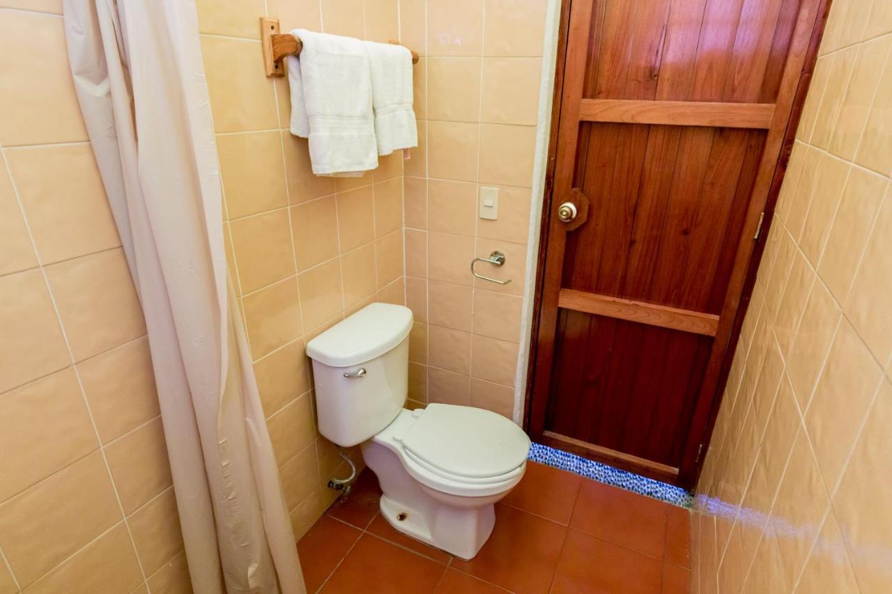 Standard Suite,1073826619:JPEG