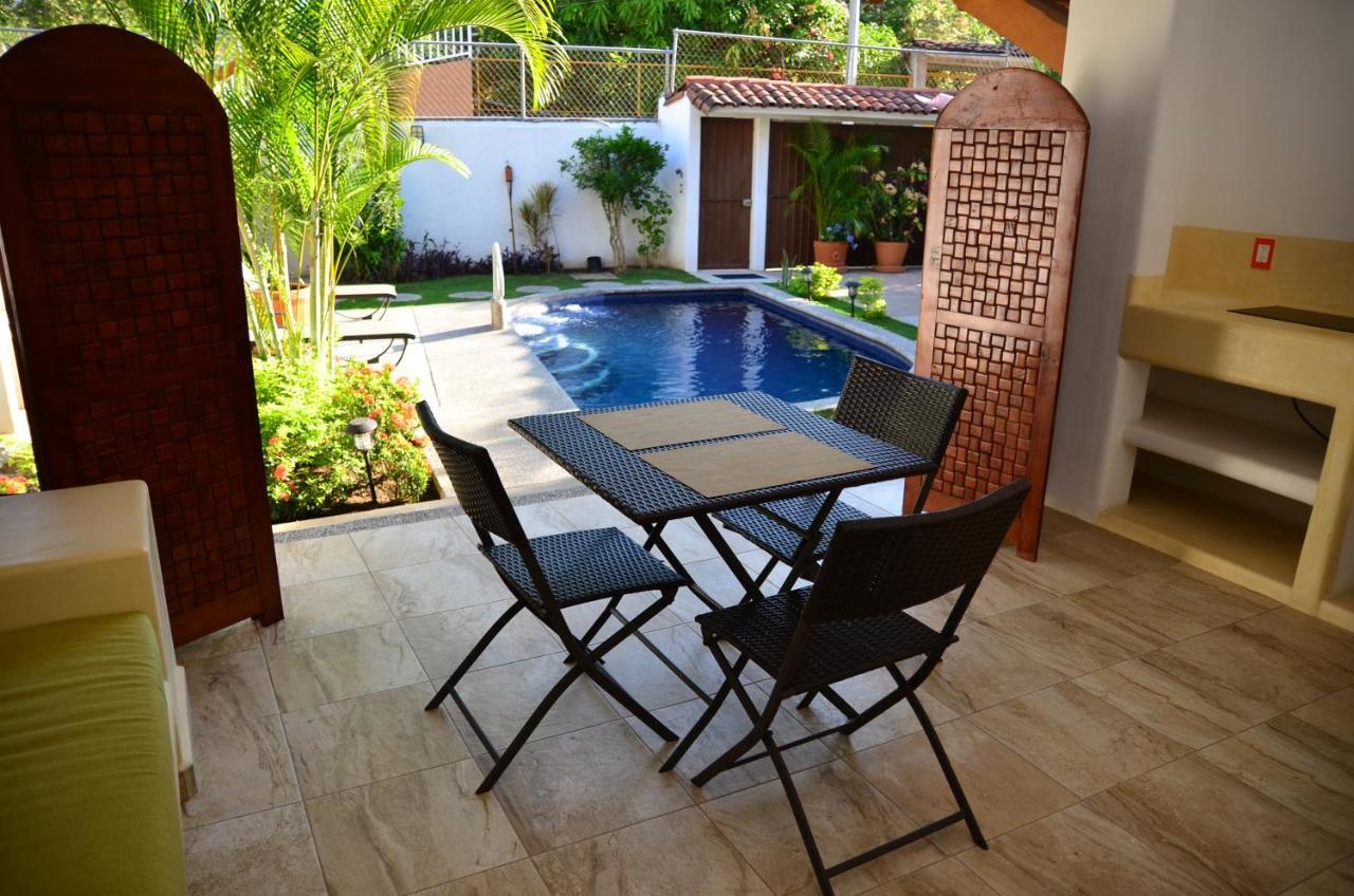 Bungalow Garden View
