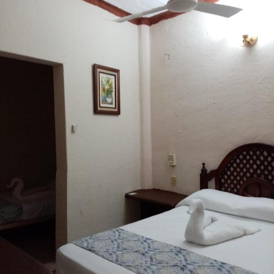 Deluxe Double Room (2 Adults + 1 Child)
