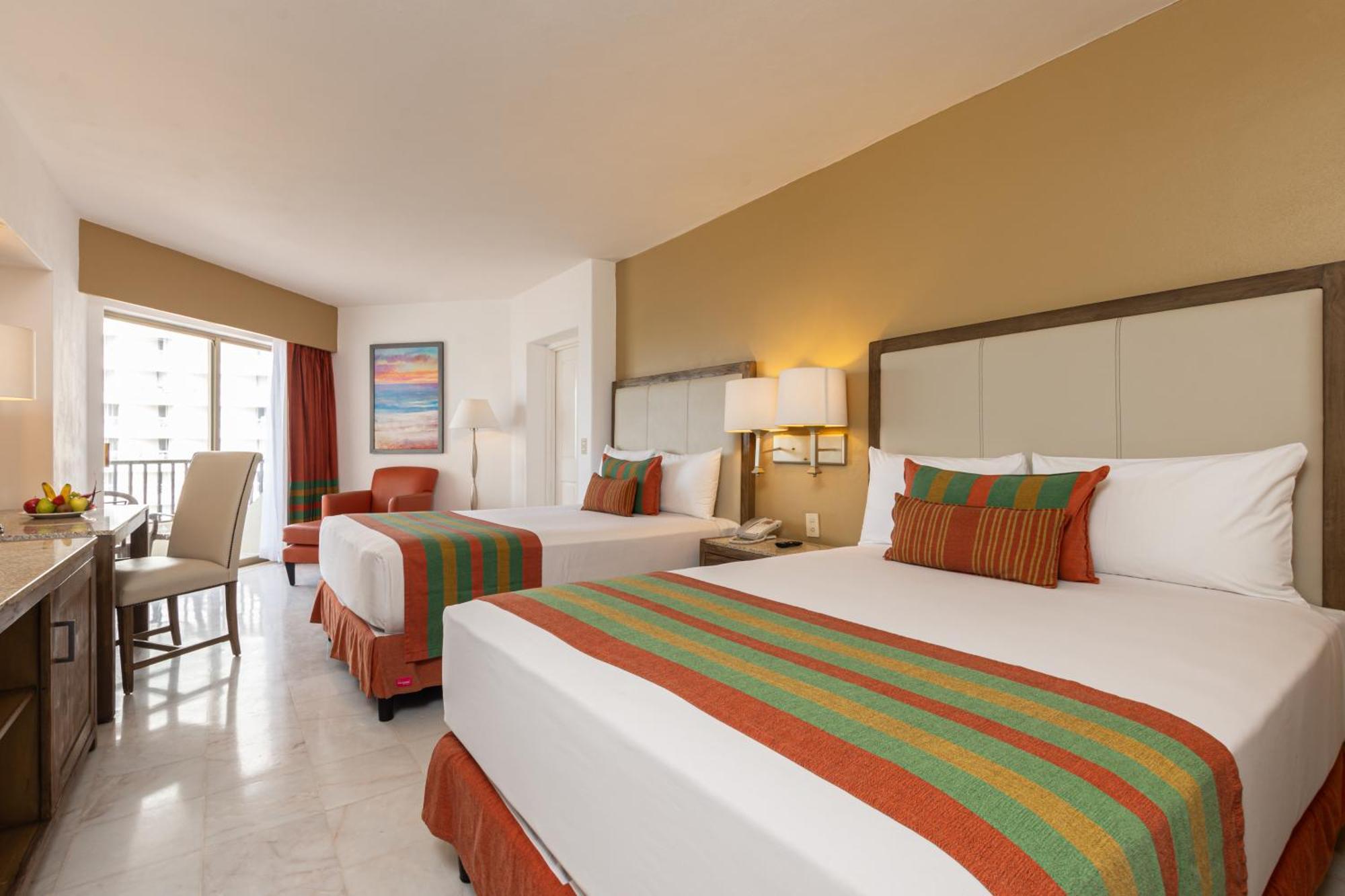 Deluxe King or Double Room Partial Ocean View
