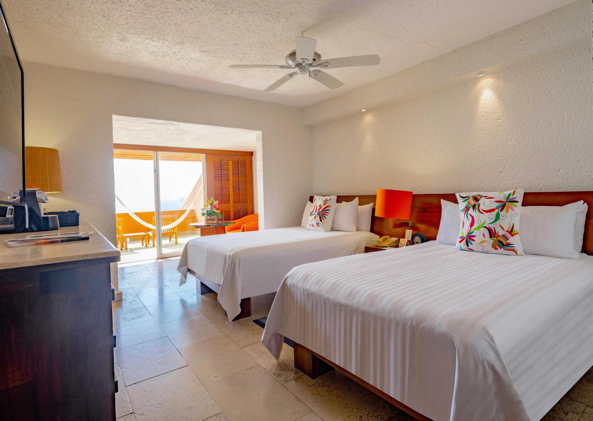 Deluxe Grand Two beds