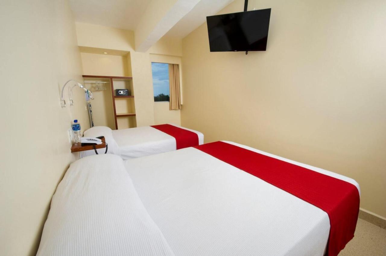 Quarto Duplo com Cama Extra