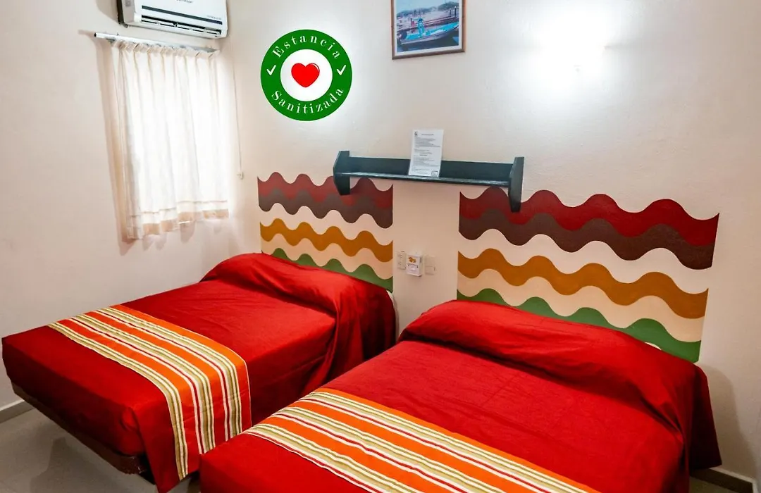 Hotel Zihua Express-1
