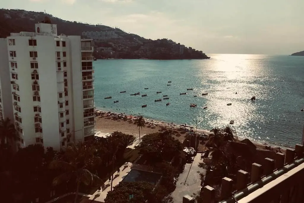 Acapulco María Bonita - Alberca Abierta - A Pie de Playa-1