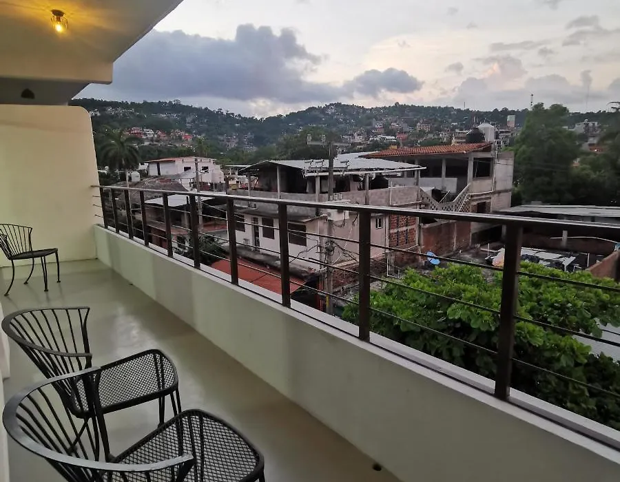 Large And Comfy Apartment, Near Dt And Principal Beach!-1