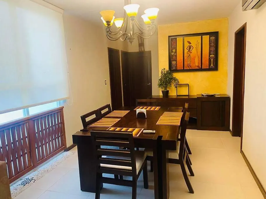 Lovely 3 Bedroom Condo With Pool-1