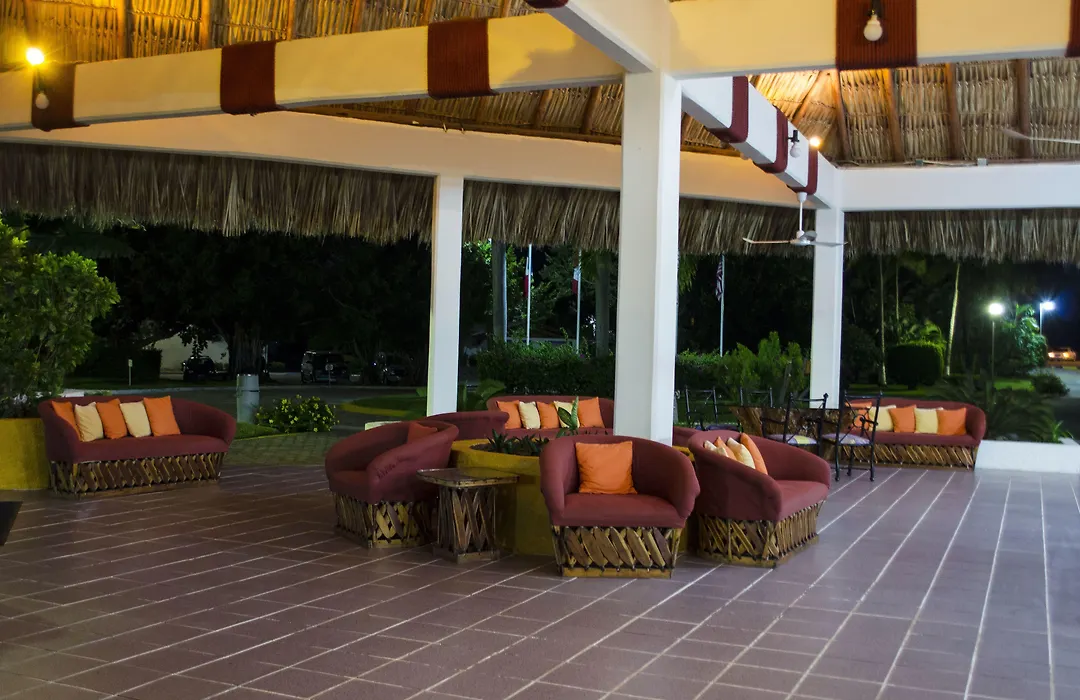 Qualton Club Ixtapa All Inclusive-1