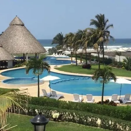 Bonito Departamento Con Club De Playa.-2