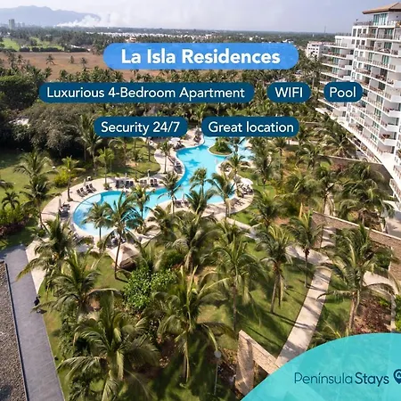 Beachfront Bliss: Luxurious 4-Bedroom Apartment-3