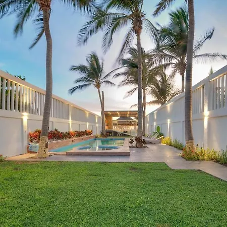 Exclusiva Residencia Frente Al Mar En Acapulco.-2