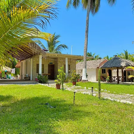 Casa Las Palmas Playa La Saladita-2