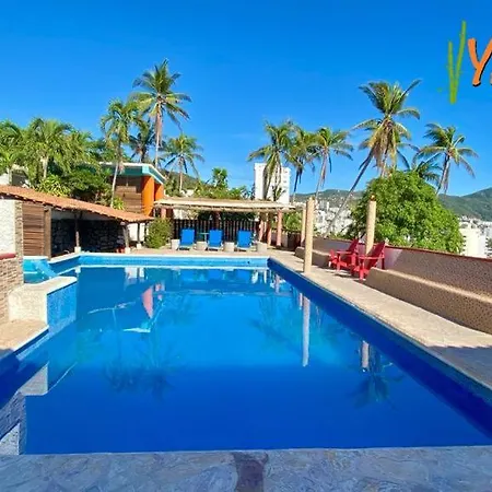 Suites Acapulco Yamba-3