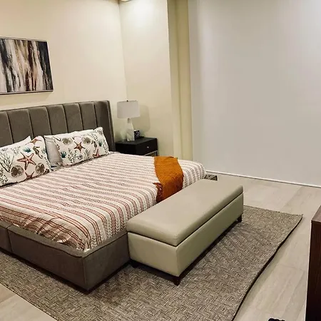 Luxurious First-Floor Apartment In Isla Residences-3