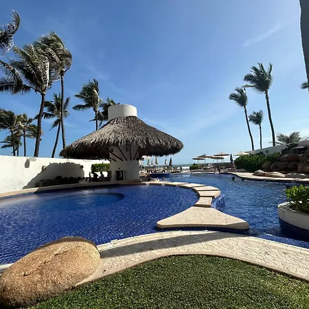 Depa De Lujo En Acapulco Diamante Con Club De Playa A Pie-Precio Especial-2