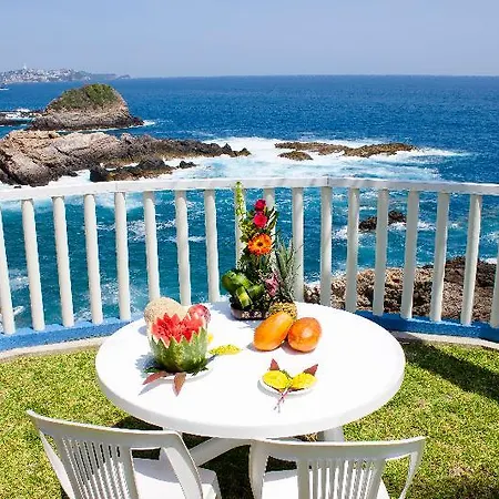 Santa Maria Acapulco-2
