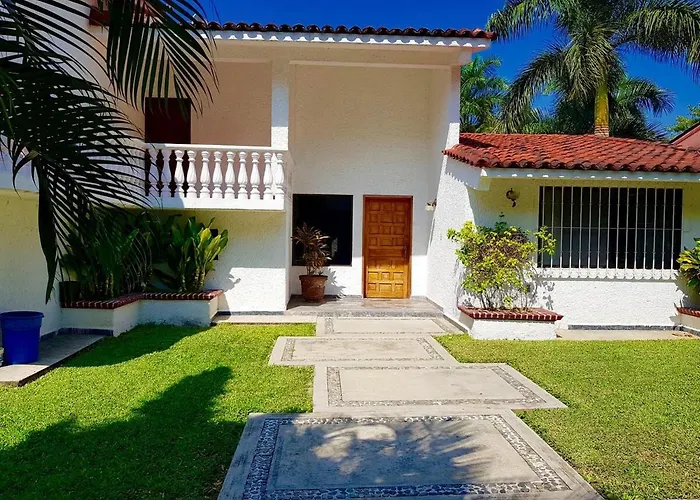 La Quinta De Don Hugo Villa Ixtapa 