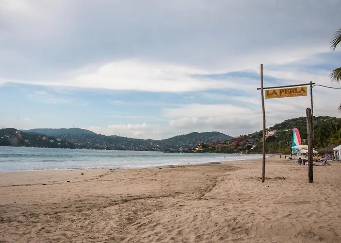 Residencial Los Mangos - Departamento 205 Zihuatanejo