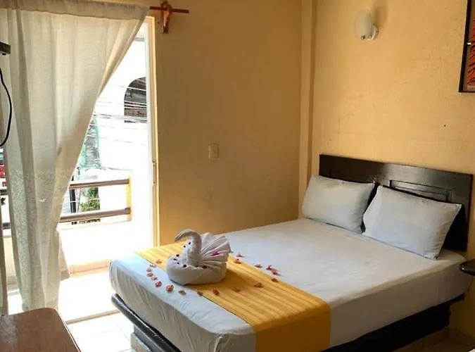 Hotel Mariposa Zihuatanejo