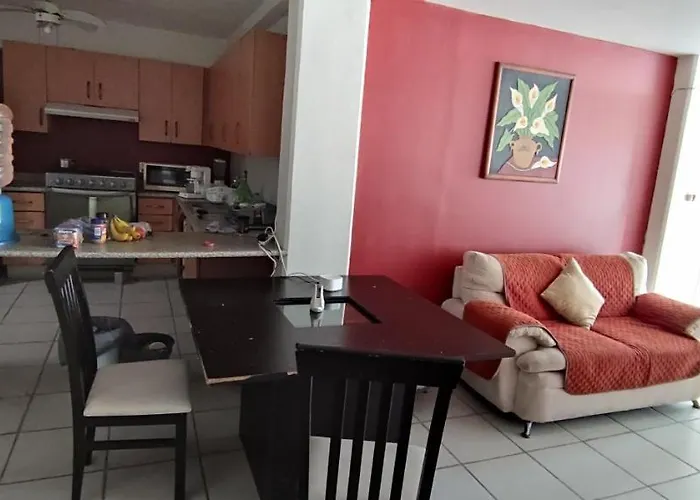 Pet friendly Iow4 Hn Studio Apartment Acapulco