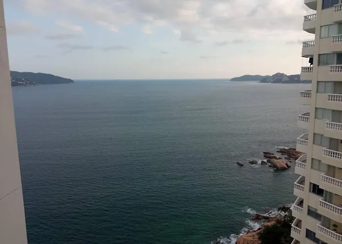 Pet friendly Suite Frente Al Mar En Torres Gemelas Acapulco