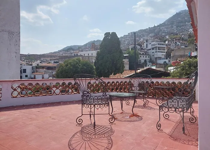 Pet friendly Casa Chanito Taxco de Alarcon