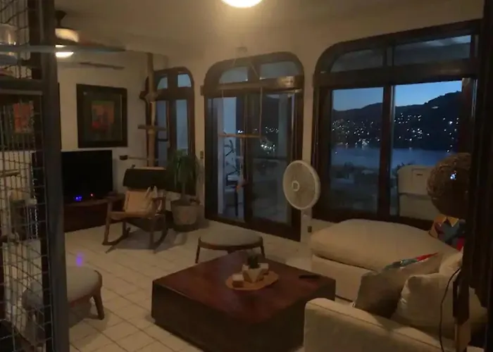 Mi Casa Tu Casa Hotel Zihuatanejo