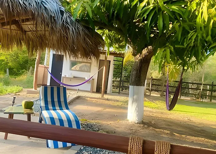 Casa Las Palmas Playa La Saladita Zihuatanejo