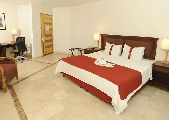 Ixtapa (Guerrero) Hotels for Romantic Getaway
