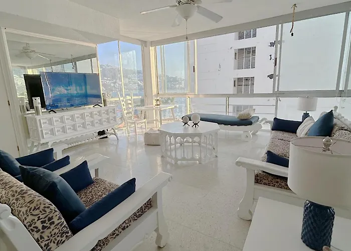 Best Location Steps From The Beach Apartamento Acapulco