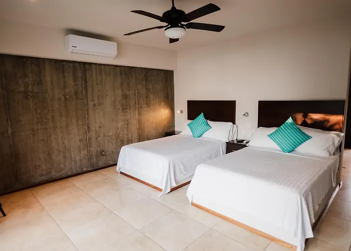 Barra de Potosi Hotels