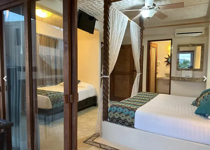 Hotel Villas Las Azucenas Zihuatanejo - 3 star Hotel