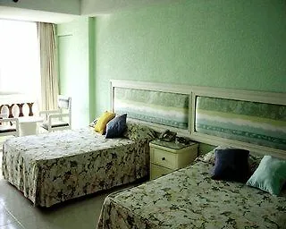 Hotel And Club Aladinos Acapulco